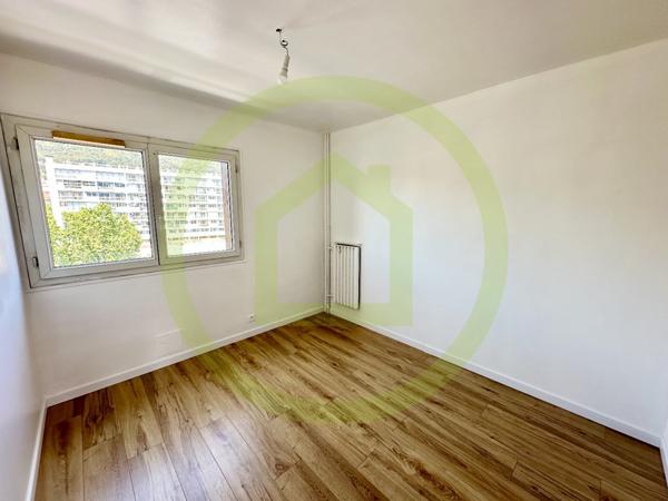Appartement à TOULON (83100)