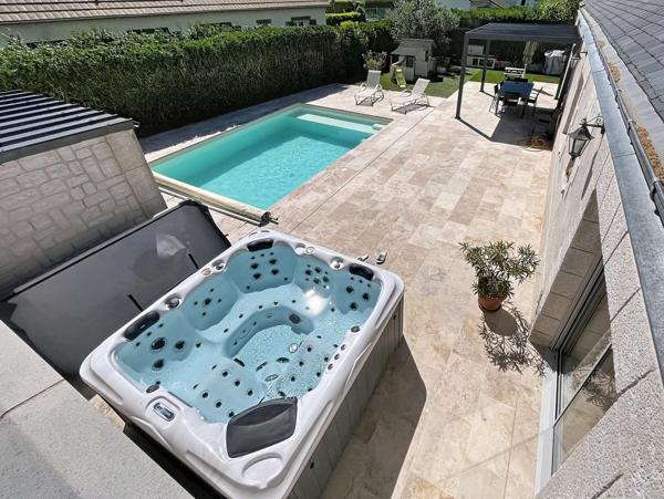 Maison plein pied 140m2 avec piscine