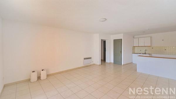 Appartement T3 en rez de chaussée avec terrasse et jardin sur St Maximin