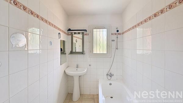 Appartement T3 en rez de chaussée avec terrasse et jardin sur St Maximin
