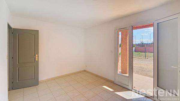 Appartement T3 en rez de chaussée avec terrasse et jardin sur St Maximin