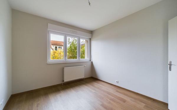 Maison à louer    7 pièces •  Illkirch-Graffenstaden