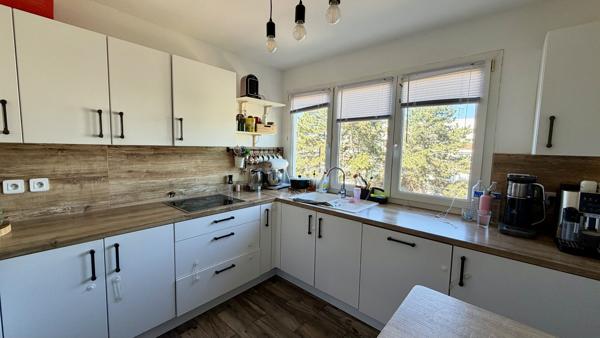 Appartement 4 pièces 74.02 m2