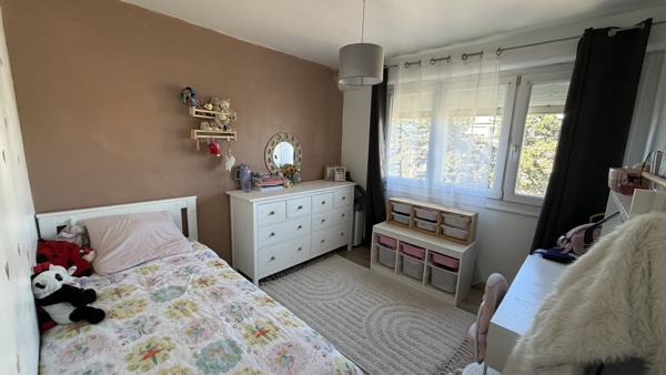 Appartement 4 pièces 74.02 m2