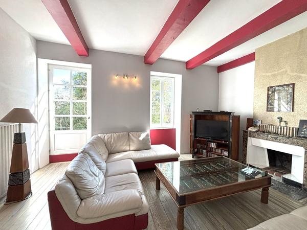 Maison 11 pièces - 265 m²