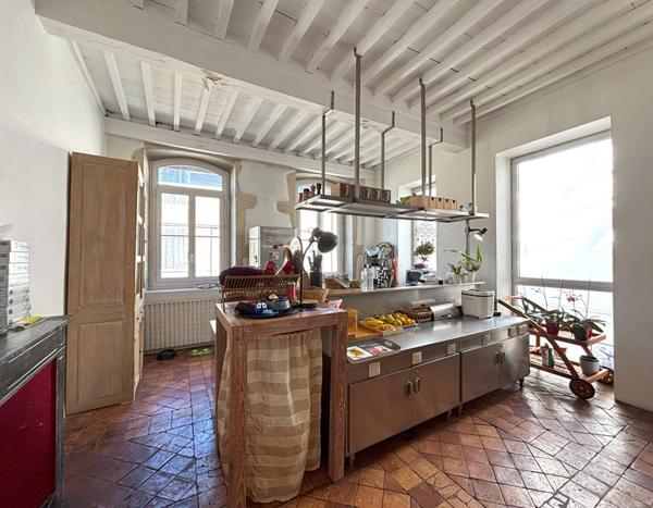 Maison 11 pièces - 265 m²