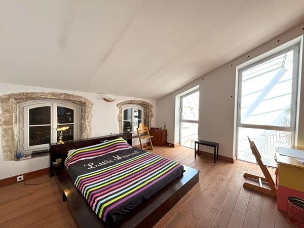 Maison 11 pièces - 265 m²