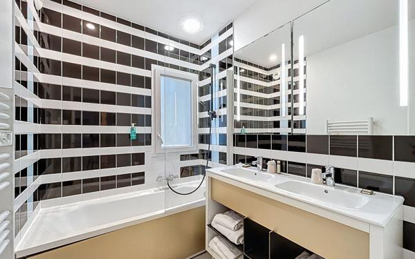 Appartement à vendre    2 pièces •  Mougins