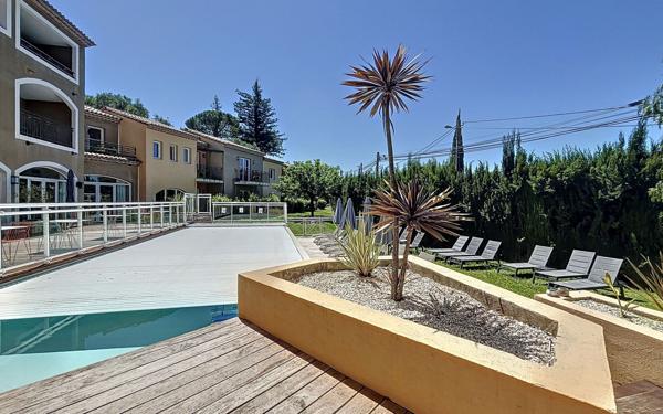 Appartement à vendre    2 pièces •  Mougins