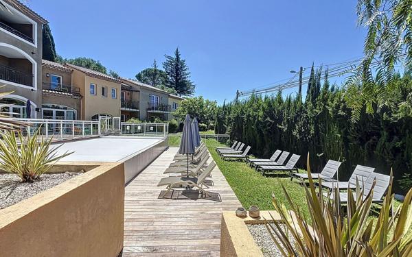 Appartement à vendre    2 pièces •  Mougins