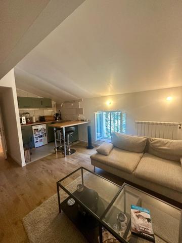 Maison de caractère en pierre – charme ancien & confort moderne