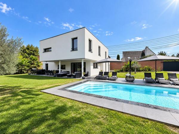 MAISON D'ARCHITECTE INSOUPÇONNÉE 3 VOIR 4 CHAMBRES // PISCINE