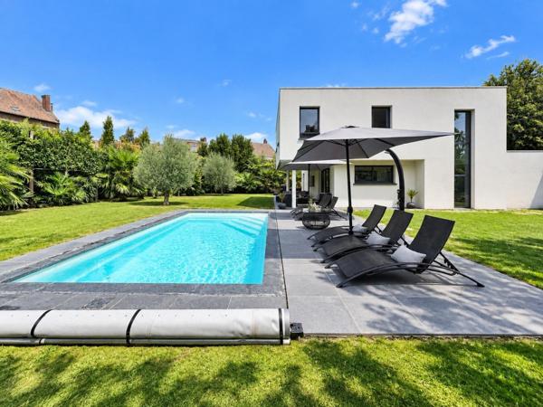 MAISON D'ARCHITECTE INSOUPÇONNÉE 3 VOIR 4 CHAMBRES // PISCINE
