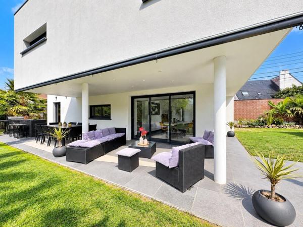 MAISON D'ARCHITECTE INSOUPÇONNÉE 3 VOIR 4 CHAMBRES // PISCINE