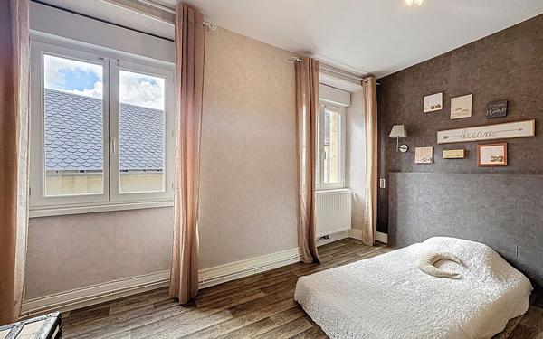 Maison à vendre    5 pièces •  Laissac