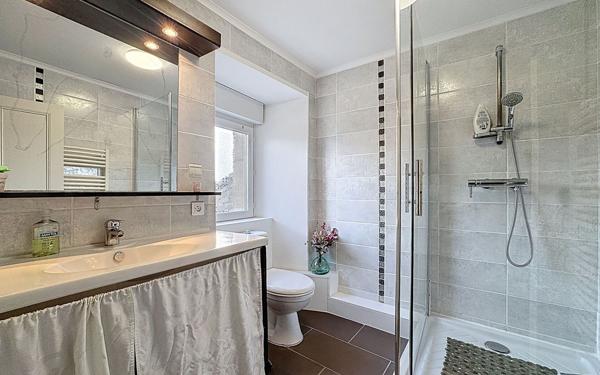 Maison à vendre    5 pièces •  Laissac