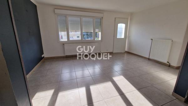 Maison de 4 pièces principales sur sous sol, en parfait état