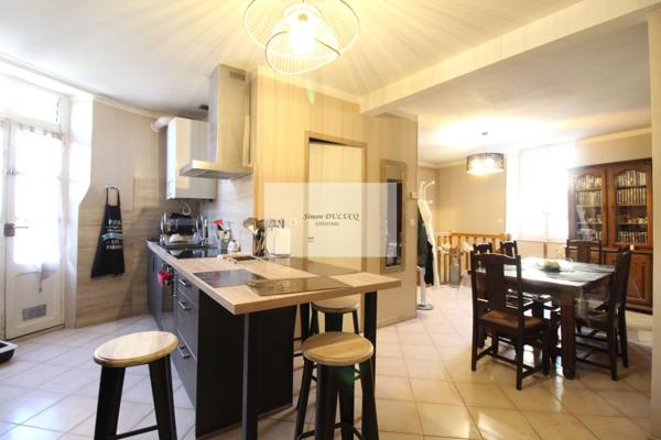 Saint-Affrique (12400) Duplex 6 pièces 120m² avec balcon, cave et grenier