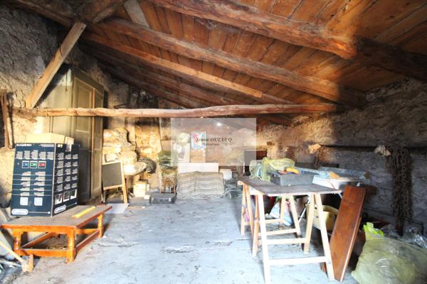 Saint-Affrique (12400) Duplex 6 pièces 120m² avec balcon, cave et grenier