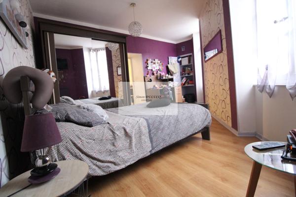 Saint-Affrique (12400) Duplex 6 pièces 120m² avec balcon, cave et grenier