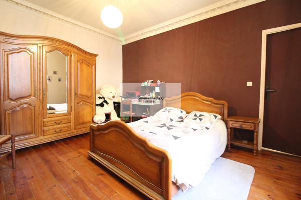 Saint-Affrique (12400) Duplex 6 pièces 120m² avec balcon, cave et grenier