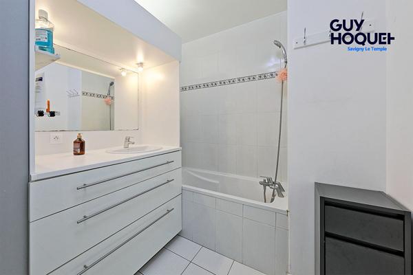 Appartement Savigny Le Temple 3 pièce(s) 60 m2