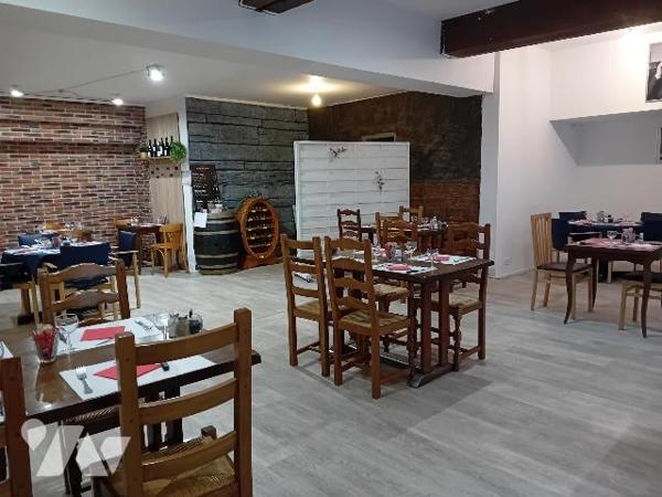 cause retraite, vds fds commerce "bar-restaurant":  bar, restaurant, cuis, sanitaire. Maxi 110 cts.