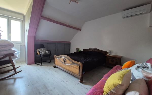 Maison à vendre    9 pièces •  Jouy-le-Châtel