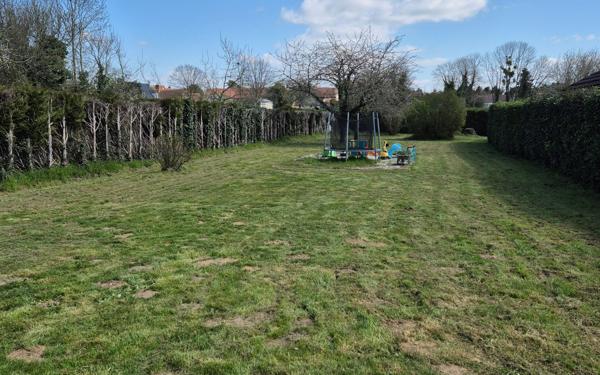 Maison à vendre    9 pièces •  Jouy-le-Châtel