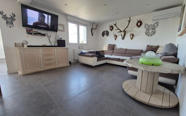 Maison à vendre    9 pièces •  Jouy-le-Châtel