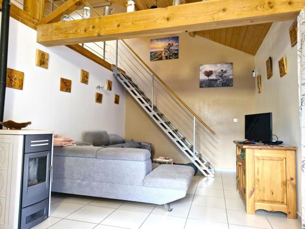 Maison récente avec deux logements indépendants à Guillestre