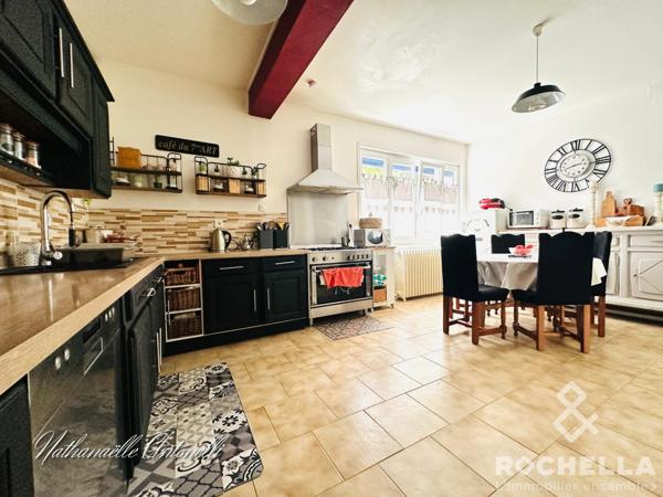 BEAU PAVILLON - SAINT-JEAN-D'ANGELY