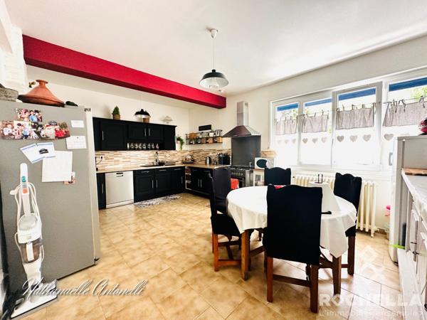 BEAU PAVILLON - SAINT-JEAN-D'ANGELY