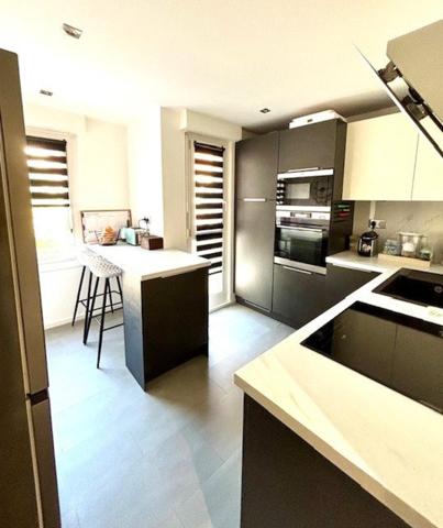 A Colmar St Joseph, au calme dans une impasse, bel Appartement de 3 pièces avec balcon, cave, garage, place de parking