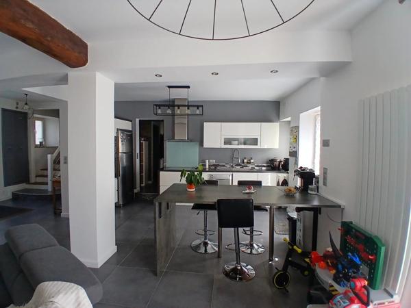 Vente Maison de village 5 pièces 190 m2 à Angerville