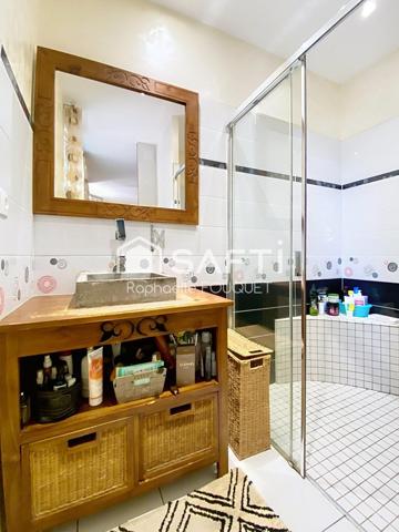 Maison familiale dans un cadre verdoyant prisé