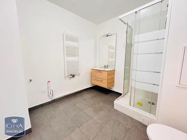 Appartement à louer 2 pièces 42.28m²