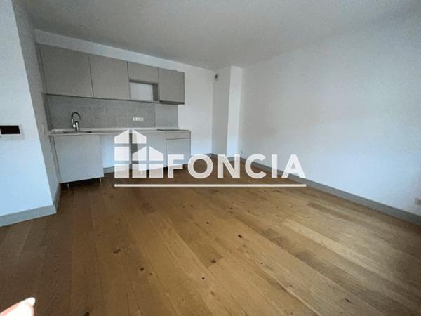 Location Appartement 3 pièces 58.8 m² - Toulon 83000