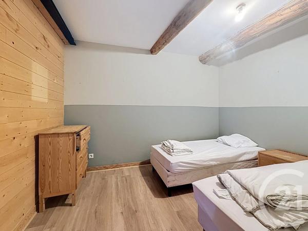 Appartement à vendre  2 pièces - 46 m 2   TANINGES  - 74