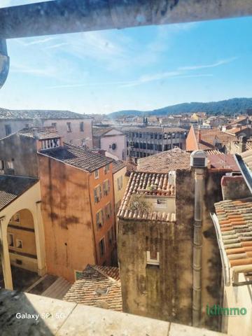 Exclusivité Draguignan centre F2 traversant au dernier étage de 44m 69000€ crn2403 dpe C Draguignan (83300)