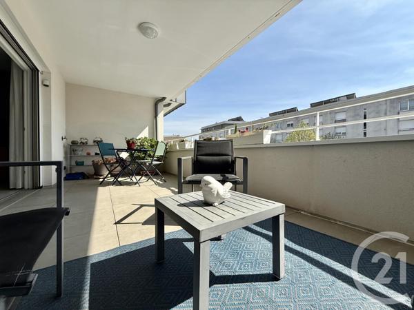 Appartement F3 à vendre  3 pièces - 74,83 m2 BOURG LES VALENCE - 26