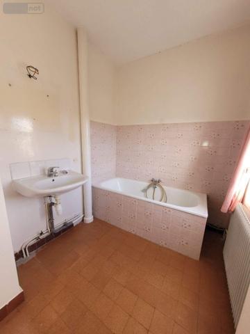 Maison de ville à vendre à Boulogne-sur-Mer dans le Pas-de-Calais (62200), ref : 069/632   
SAINT-PIERRE