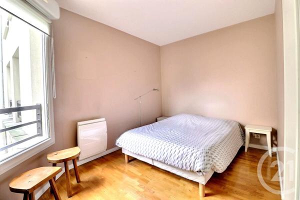 Appartement F4 à vendre  5 pièces - 99,02 m2 LES LILAS - 93