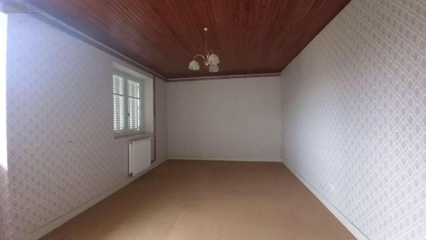 Maison à vendre à Allanche dans le Cantal (15160), ref : FG/2451