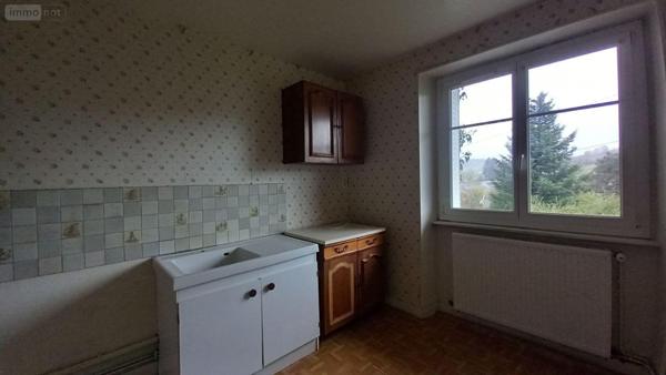 Maison à vendre à Allanche dans le Cantal (15160), ref : FG/2451