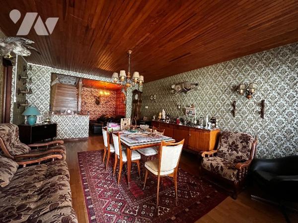 Maison 166 m² Saints-Geosmes - 5 pièces.