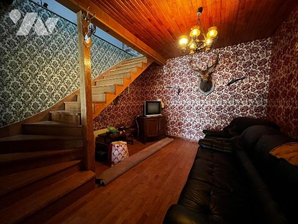 Maison 166 m² Saints-Geosmes - 5 pièces.