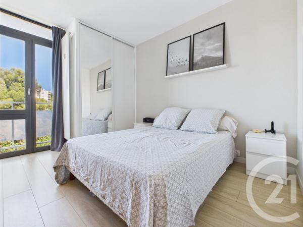 Appartement F3 à vendre  3 pièces - 68,94 m2 LA VALETTE DU VAR - 83