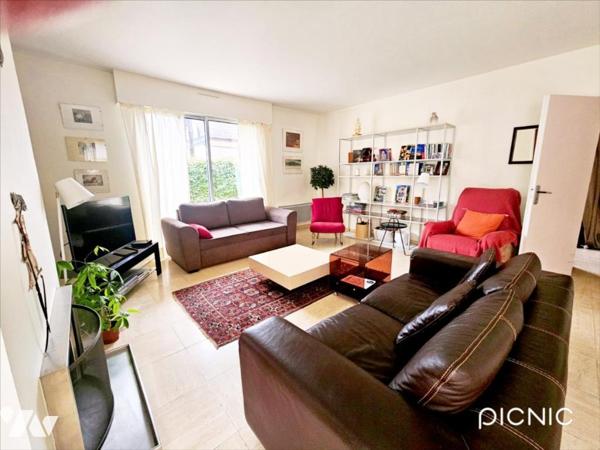 HYPER CENTRE VILLE T6