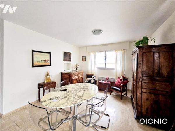 HYPER CENTRE VILLE T6